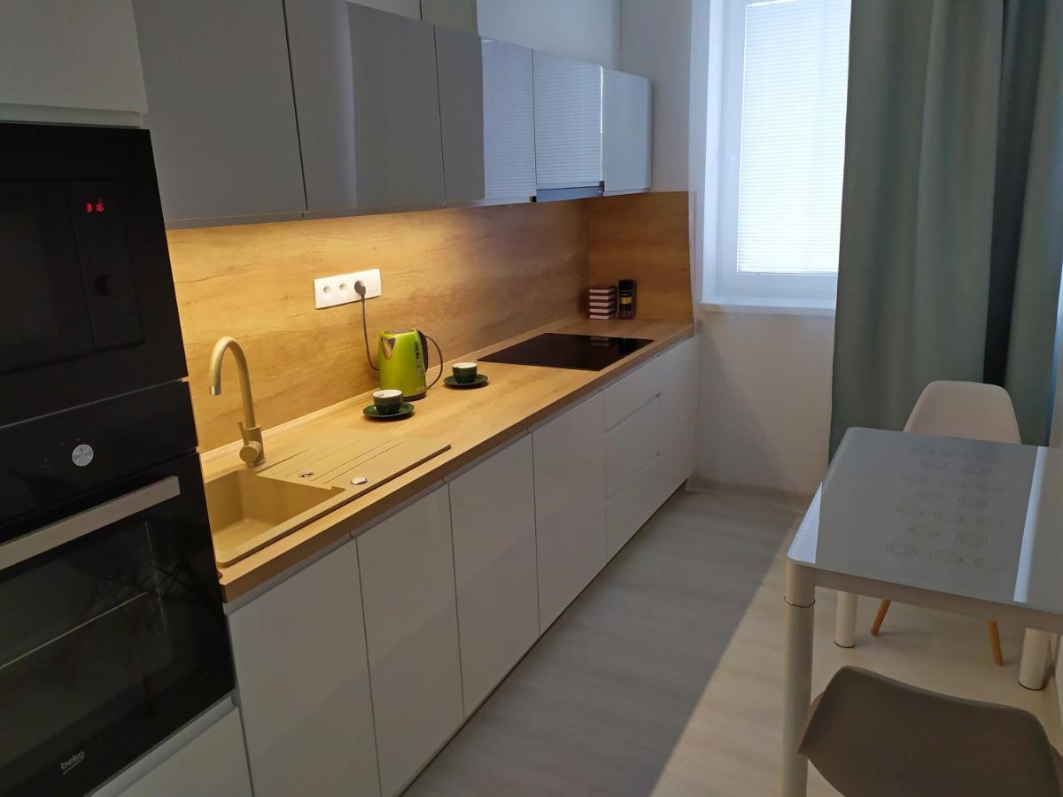 Apartman Till Galanta Exterior foto