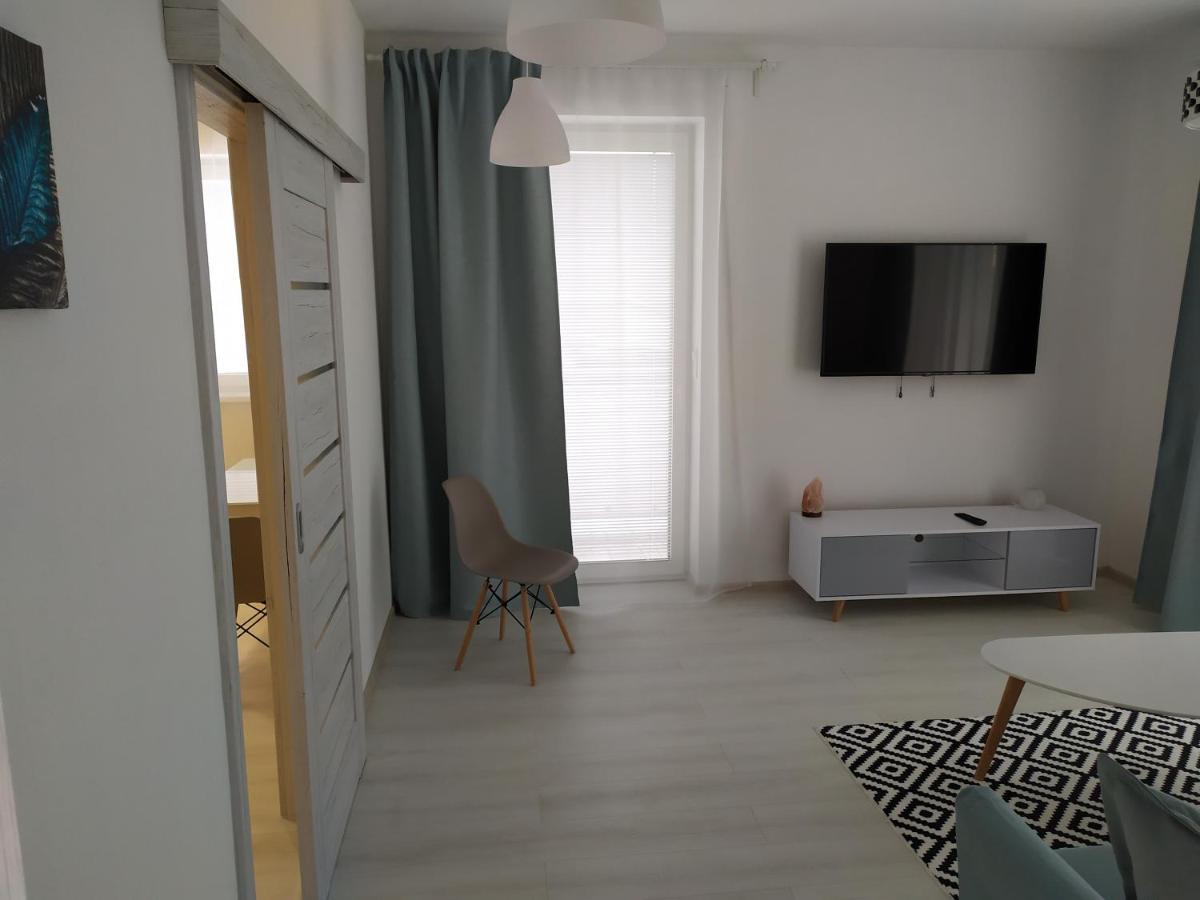 Apartman Till Galanta Exterior foto