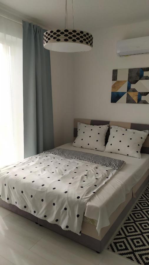 Apartman Till Galanta Exterior foto